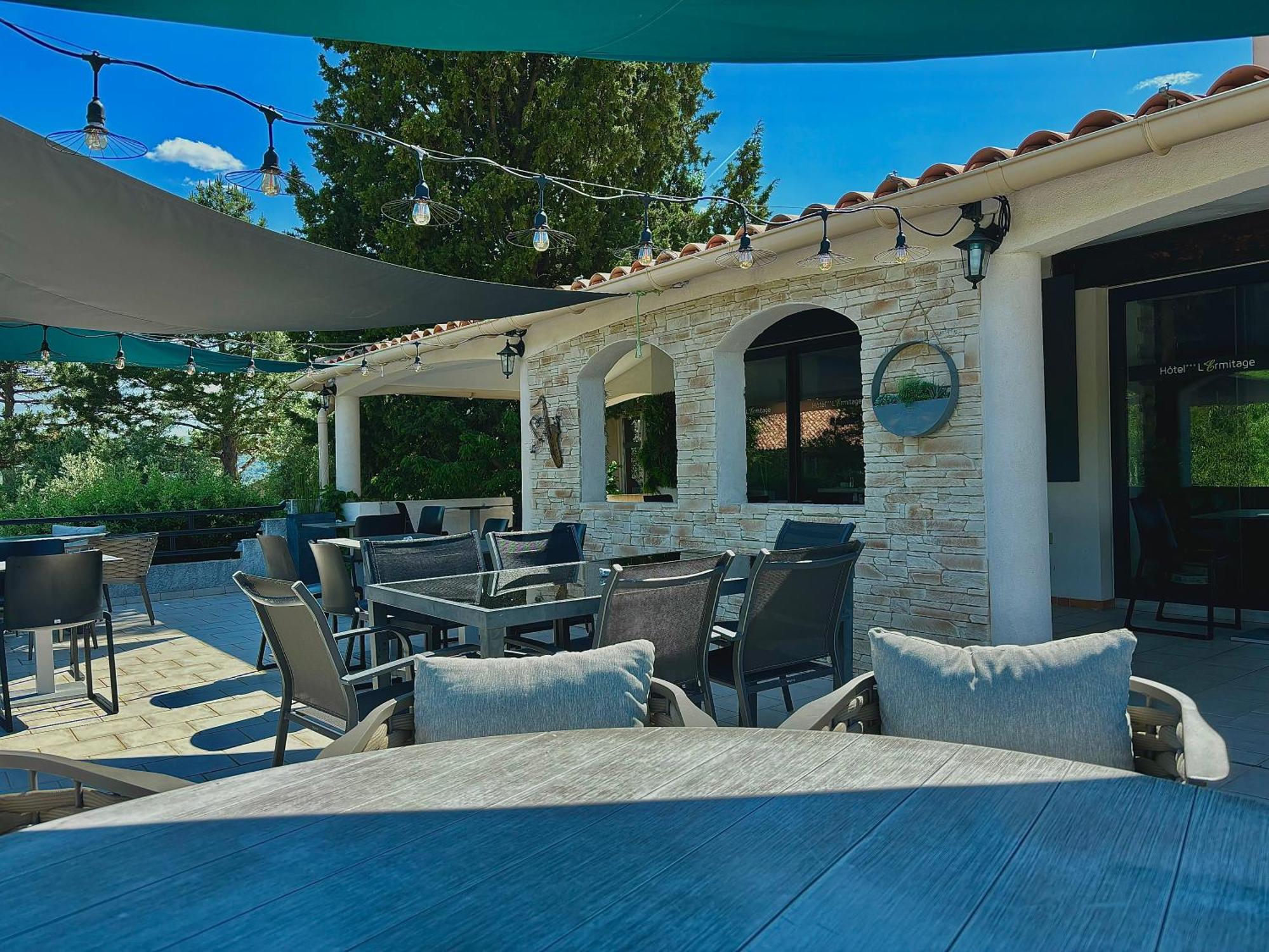 Hotel Spa L'Ermitage Les Salles-sur-Verdon Exterior photo
